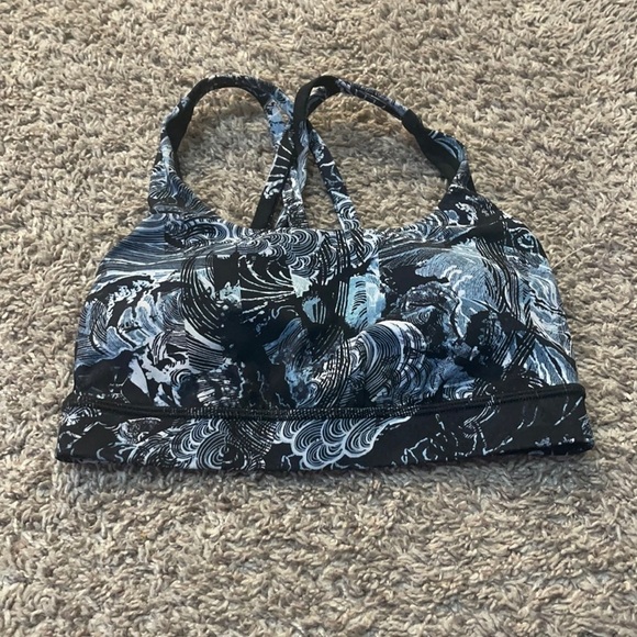 Lululemon Energy Bra size 4 - Picture 2 of 4